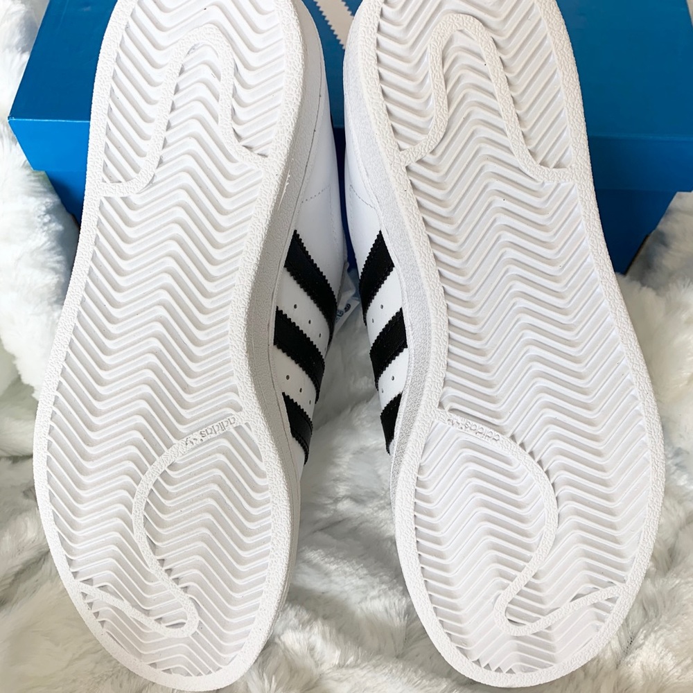 Adidas Superstar Sneakers - Picture 6 of 7
